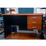 OFFICE METAL TABLE  1.4