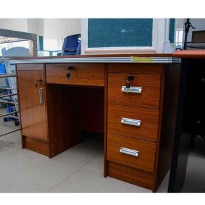 OFFICE TABLE 0010